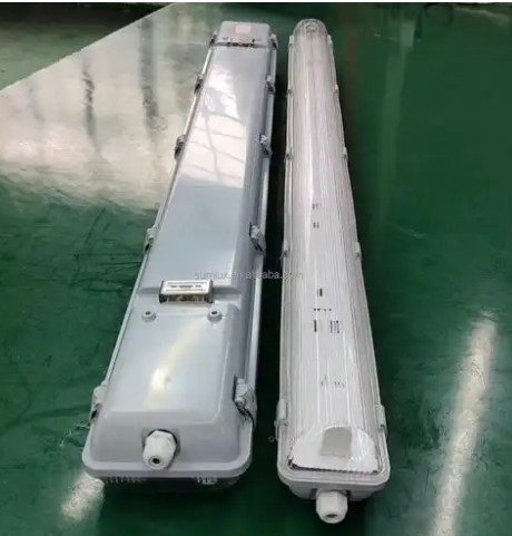 涓夐槻鐏儗闈?png